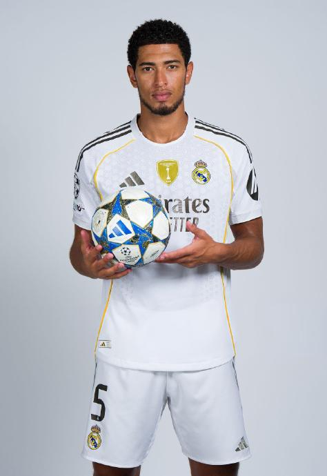 从配菜工到如今的踢拳超新星，刘梦阳是如何踏上格斗这条路的？ 12月19日（从后厨到拳台：刘梦阳如何成为踢拳超新星？ 12月19日）