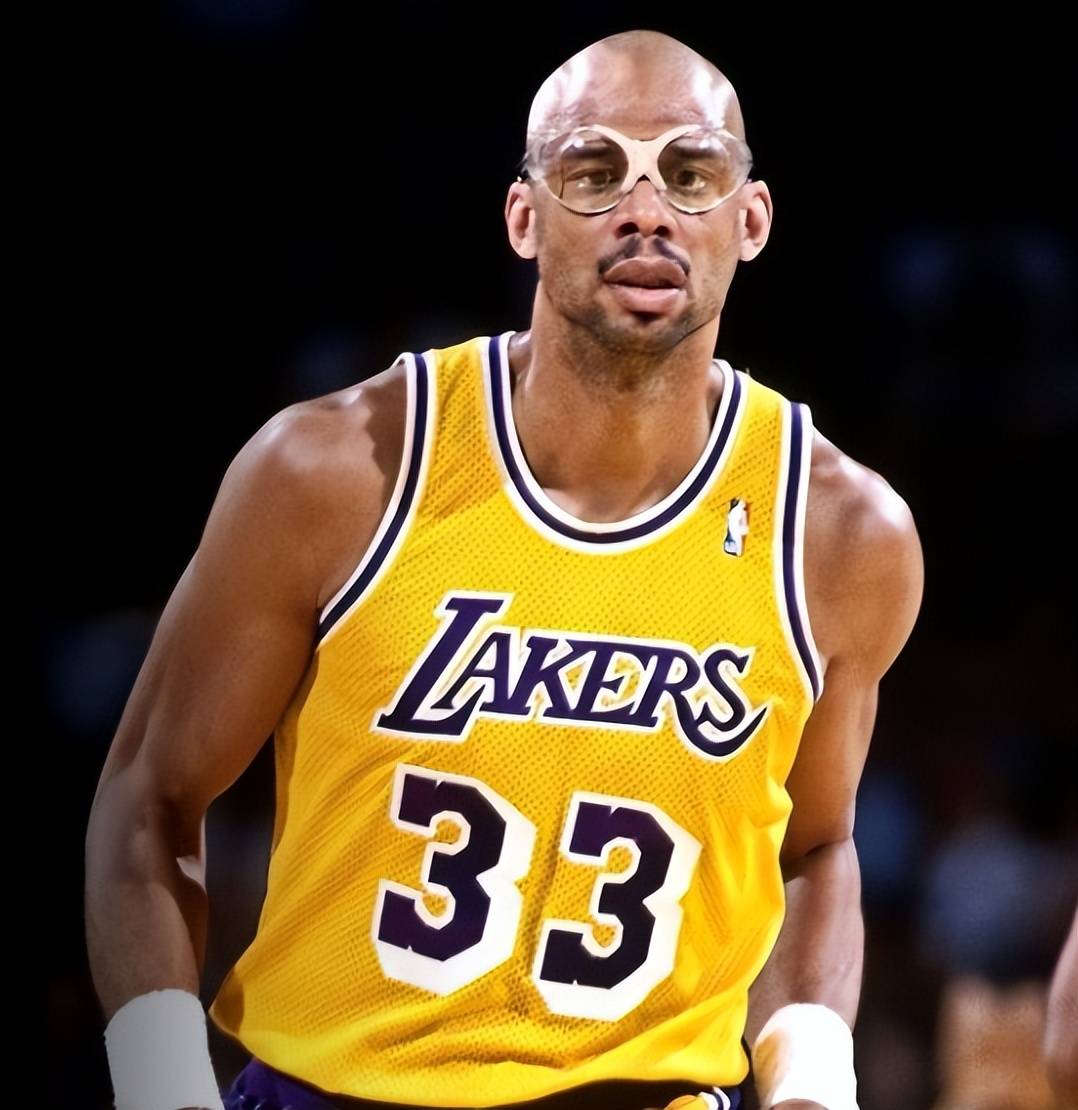 弗兰克新书透露：曾在一天内和曼联、切尔西进行了谈判（新书曝光：弗兰克曾在同一天与曼联、切尔西展开谈判）