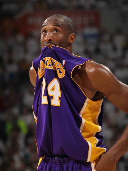 单届世欧预／欧预赛进球榜：哈兰德、莱万16球并列第一（单届世欧预／欧预赛射手榜：哈兰德与莱万同以16球登顶）