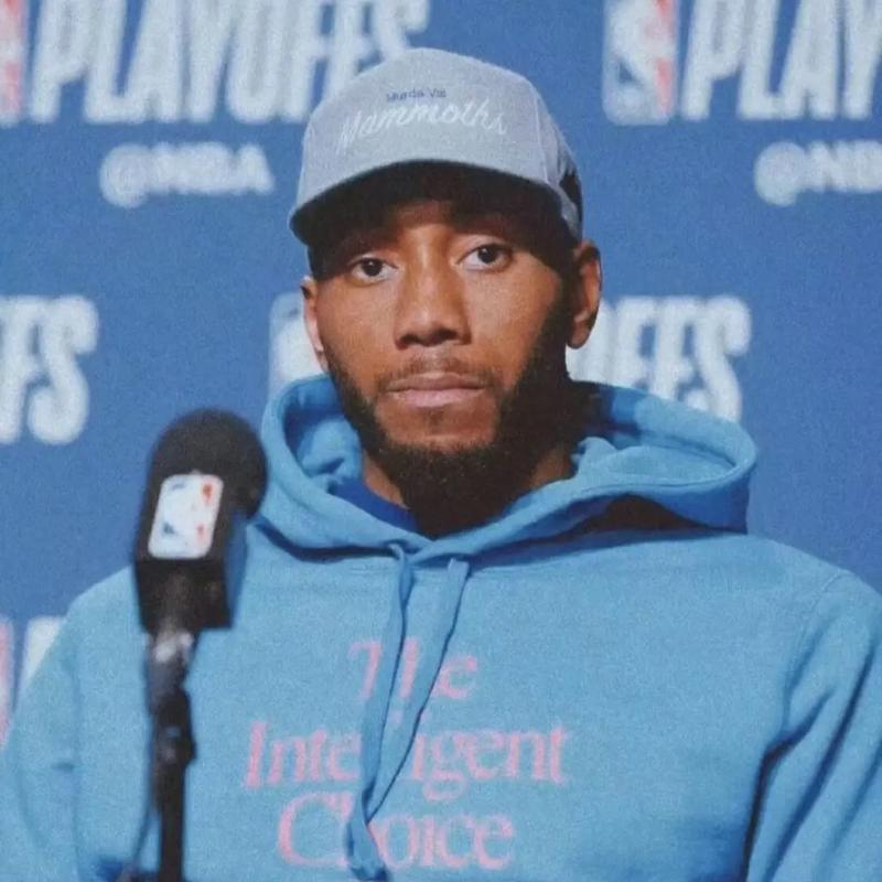 因右踝发炎，朗尼克取消了担任阿森纳vs拜仁解说嘉宾的计划（受右踝炎症影响，朗尼克临时取消阿森纳对拜仁解说工作）