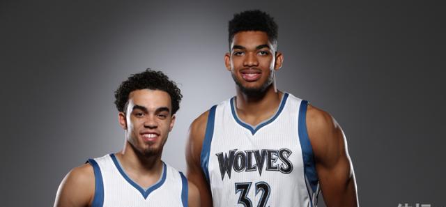 老鹰：特雷杨右膝伤势恢复顺利，约两周后复查（老鹰队：特雷杨右膝恢复良好，预计两周后复查）