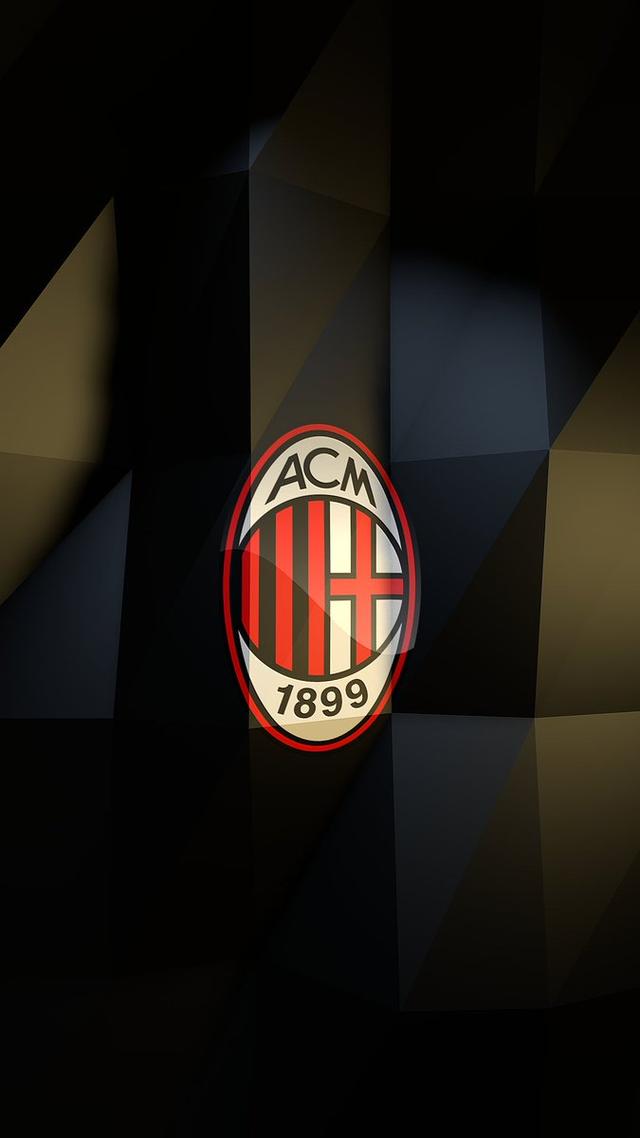 诺坎普附近商家：巴萨不在的这两年，我们的营业额下降了近70%（巴萨离开这两年，诺坎普周边商户营收缩水近七成）