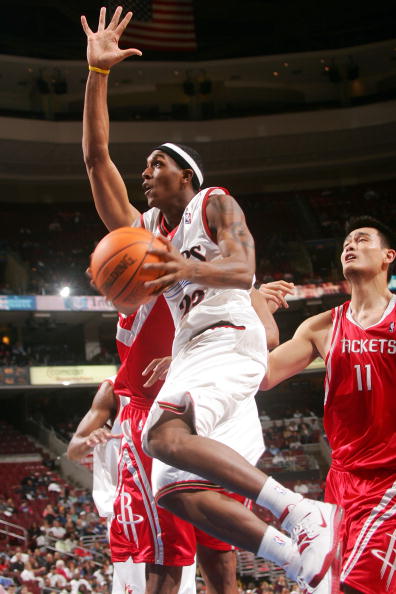 里维拉：10号位球员已经消失；莱奥非常出色应该让他安静踢球（里维拉：传统10号已成过去；莱奥表现出众，应让他安静踢球）