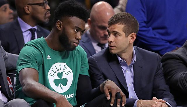 掘金约基奇三双末节爆发（约基奇三双引领掘金末节发力）