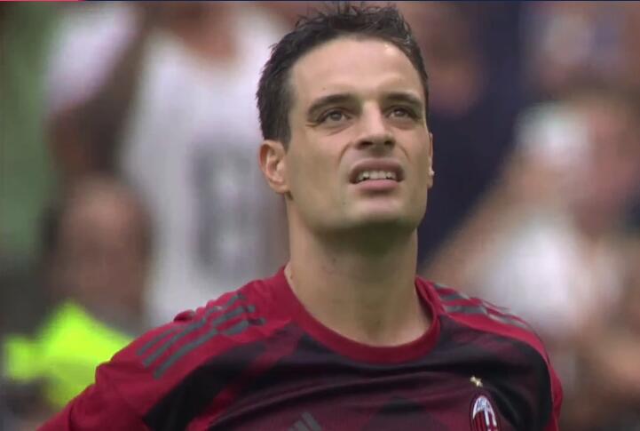 罗马诺：伯恩茅斯与国米争夺热那亚中卫德温特（罗马诺：国米与伯恩茅斯竞逐热那亚中卫德温特）